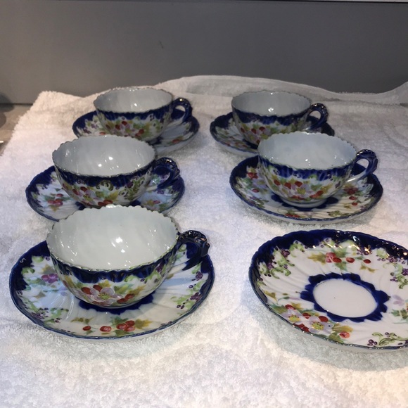 Cobalt and gold antique cups and saucers Japanese porcelain very rare very old - Picture 1 of 5